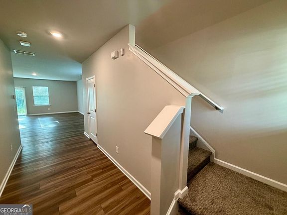3rd image of 3128 Baylor Cir