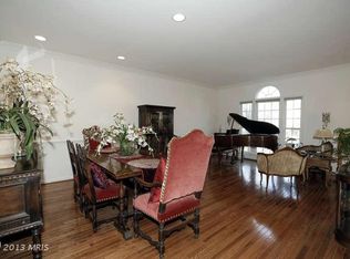 11517 Rothbury Sq, Fairfax, VA 22030