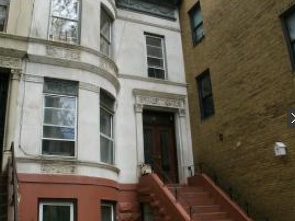 3rd image of 43 Hawthorne St