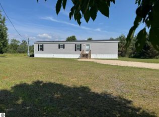 12588 Moorestown Rd SE, Fife Lake, MI 49633