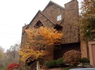 5147 Hollow Wood Ct #5147C, Saint Louis, MO 63128