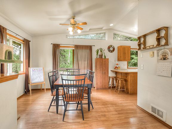 3rd image of 7507 Orchard Ave