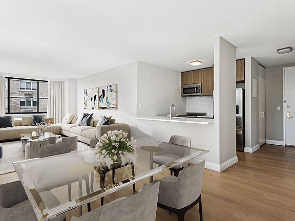 4th image of 345 E 94th St #5102749