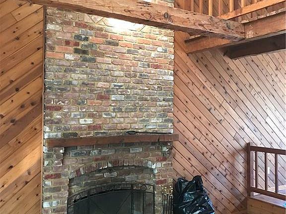 2nd image of 5910 Willow Creek Way