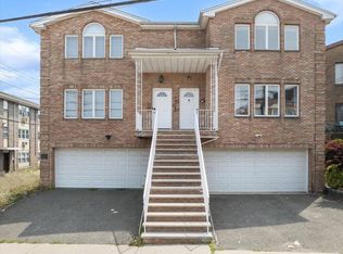 220 Cliff St #B, Cliffside Park, NJ 07010