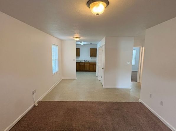181-187 Anglea Cir #181