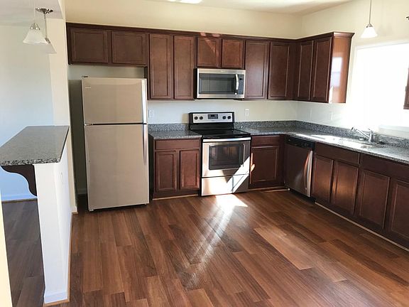 5th image of 290 Lunaria Ln NW