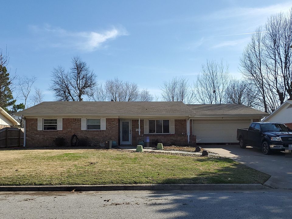 1st image of 2113 Westwood Ave