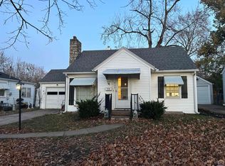 910 SW Randolph Ave, Topeka, KS 66606