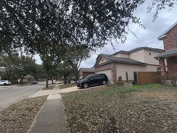 4th image of 17130 Darlington Run