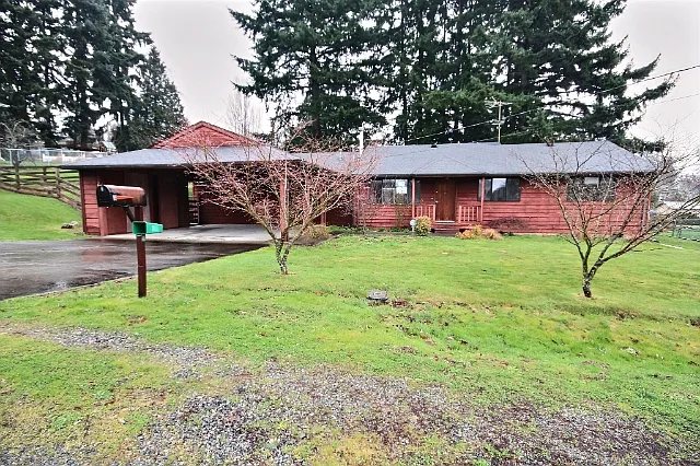13628 10th Ave S photo 1