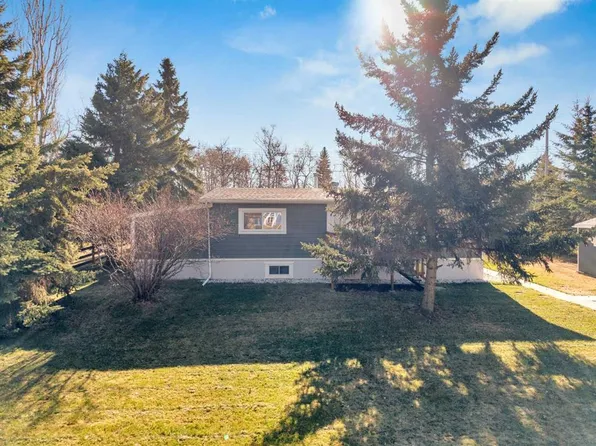 5221 W 52nd St, Thorsby, AB T0C 2P0