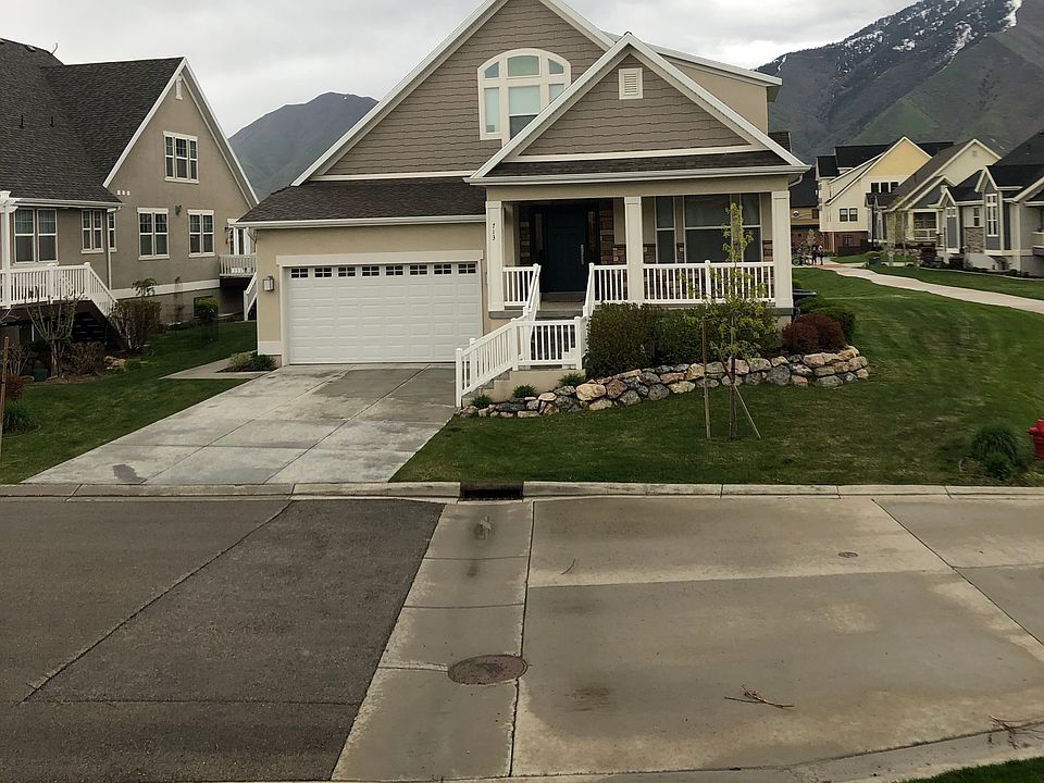 fully landscaped &maintained