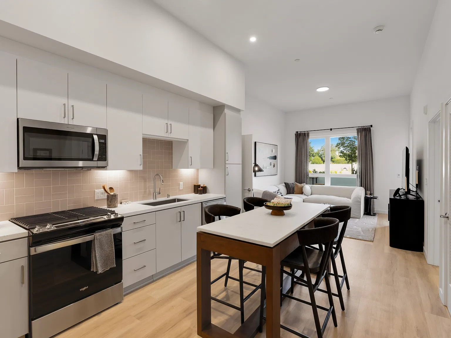 Gable House Apartments — Photo 1