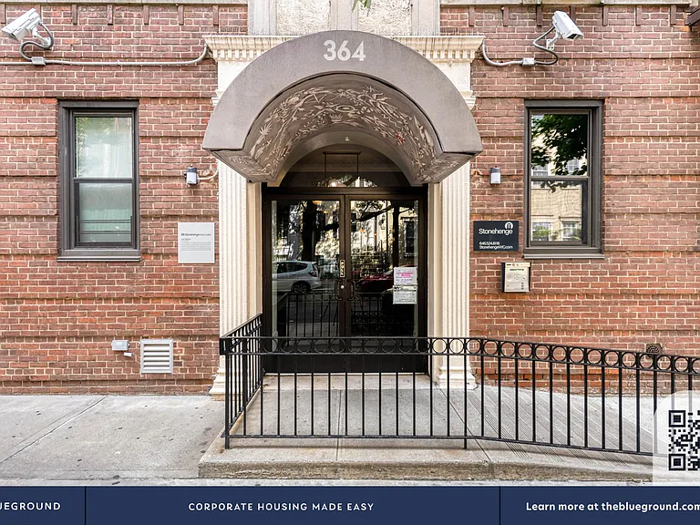 364 W 18th St #4B — Photo 23