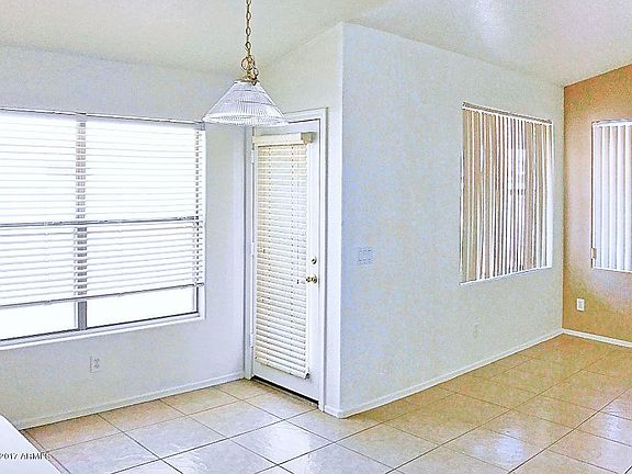 Breakfast Nook / Family Room Exit
