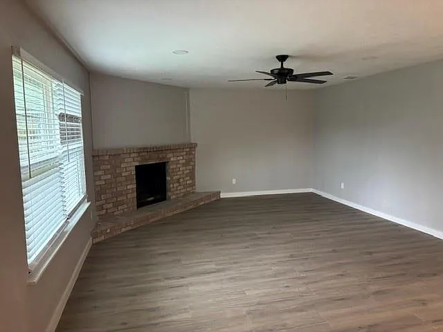1914 Cameo Dr — Photo 3
