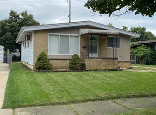 910 McKeighan Ave, Flint, MI 48507