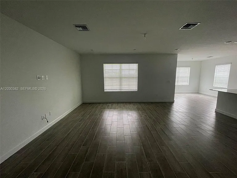 19472 Whispering Creek Rd #0 — Photo 3