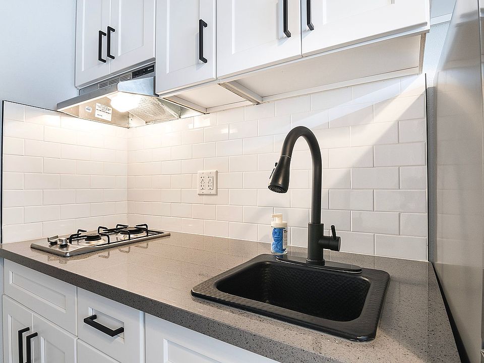 1st image of 1864 Cordova St #106