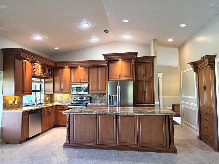 11630 Island Lakes Ln — Photo 6
