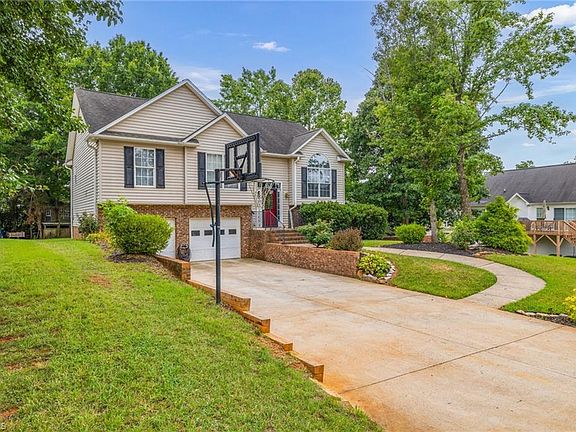2nd image of 3720 Field Sedge Dr