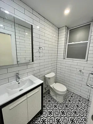 Rented by Oxford Property Group | media 67