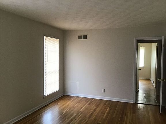 2nd image of 3493 Coffee Dr