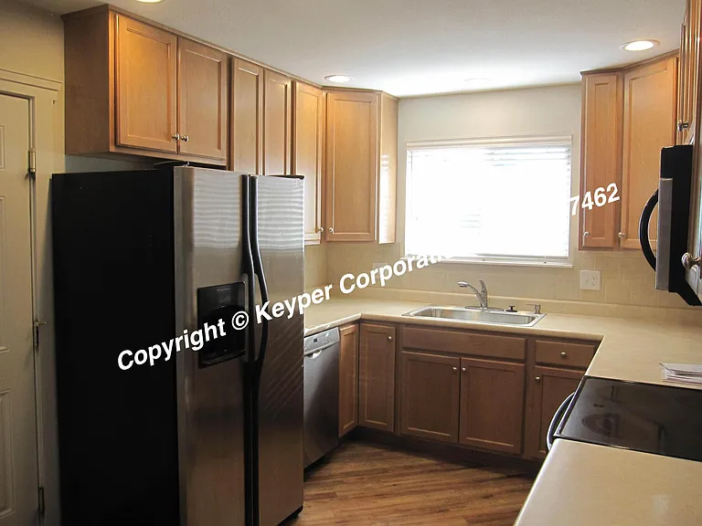 2760 Roundtop Dr — Photo 7