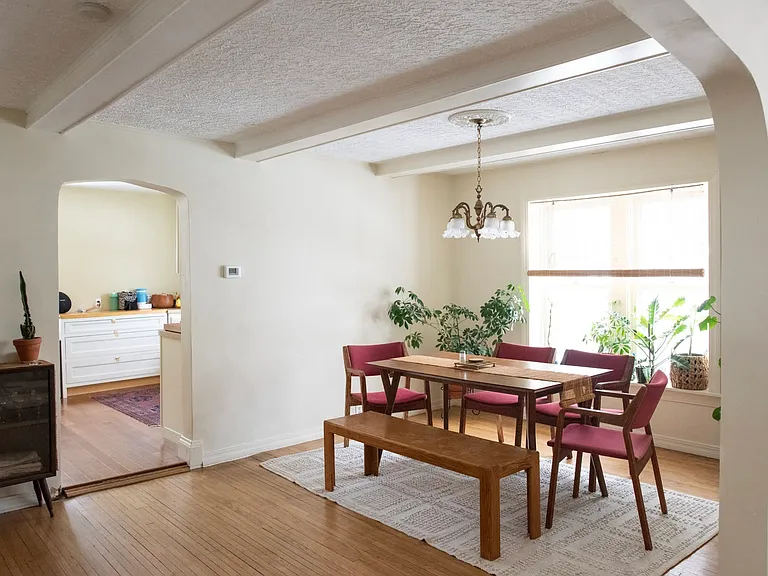 3401 Polk St NE — Photo 3