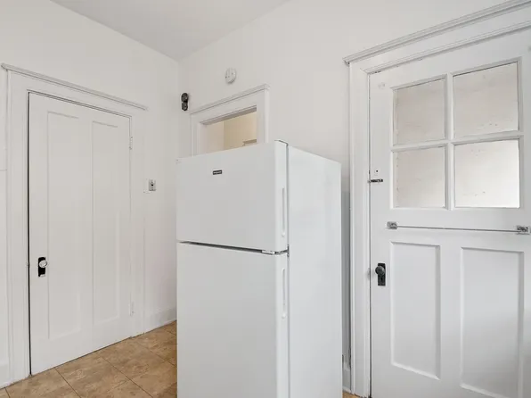 2570 Madison Rd, 2570 Madison Rd APT 8, Cincinnati, OH 45208