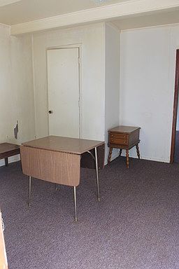 2nd image of 810 1/2 Lamont St APT 1
