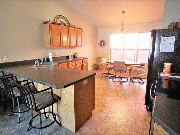 5th image of 1537 Province Ln