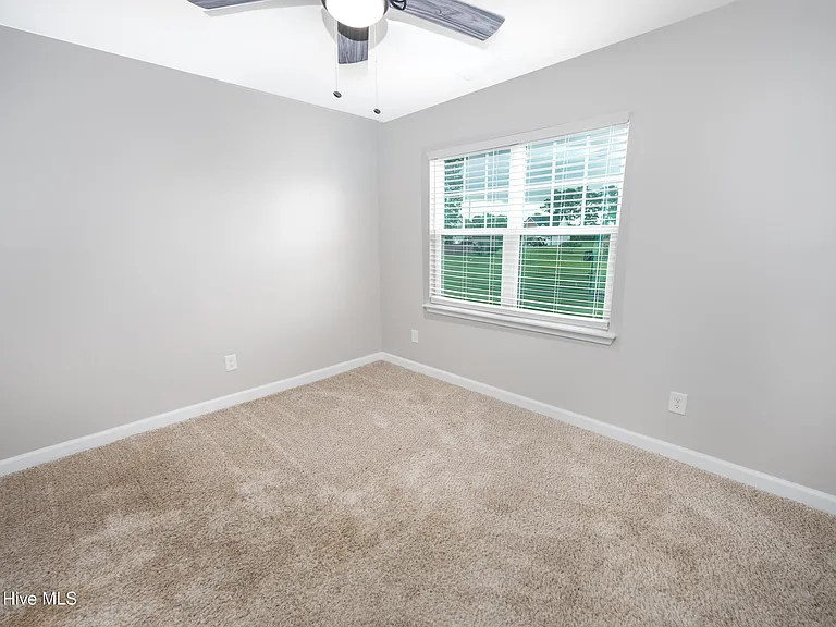 204 Gillcrest Ct — Photo 24