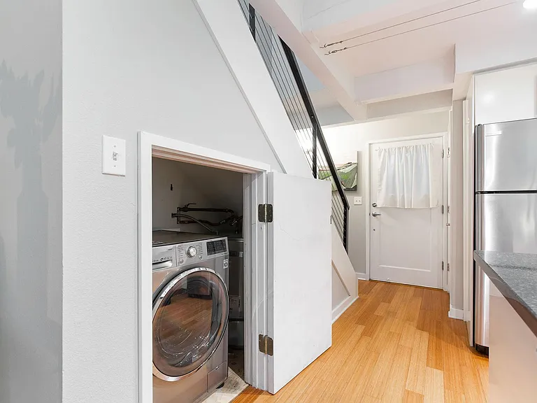 39 Etruria St #2 — Photo 12
