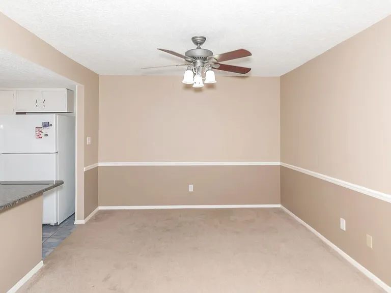 2106 Palmyra Dr SE — Photo 13