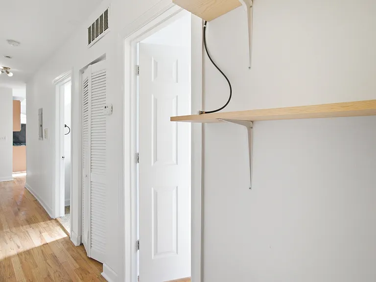 3760 W Fullerton Ave #2W — Photo 5