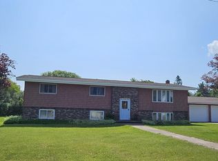 57416 Calumet Ave, Calumet, MI 49913