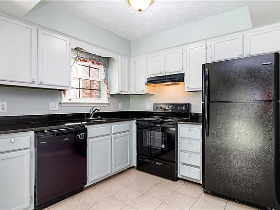 2nd image of 304 Circuit Ln Unit F