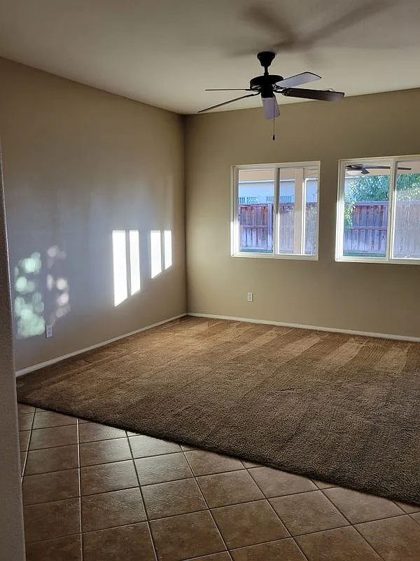4 bed, 2.0 bath, 2022 sqft, $3,100 — Photo 2