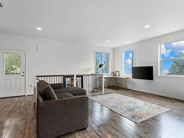 3010 Valley View Ter, Tacoma, WA 98404