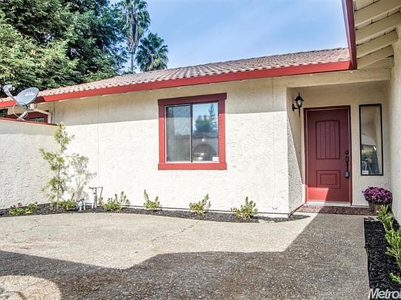 3rd image of 8115 Stacey Hills Dr