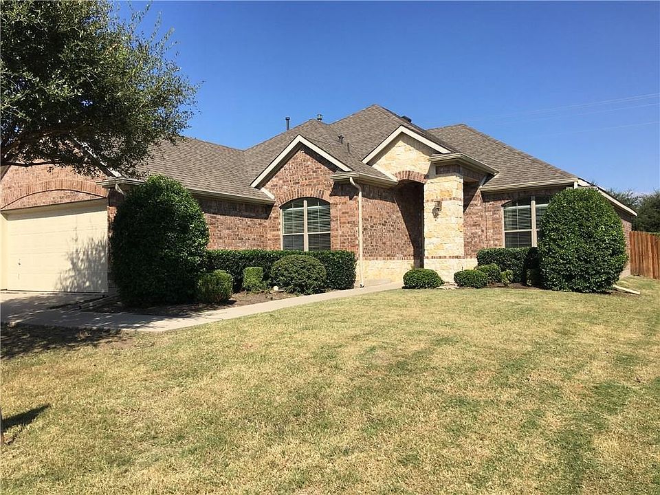 1st image of 308 Lakefront Ct
