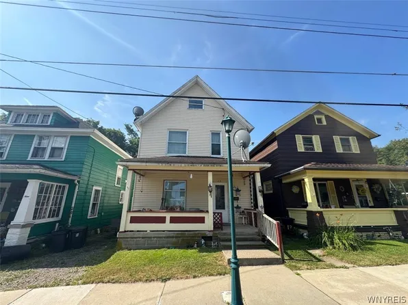11 Cole Ave, Bradford, PA 16701