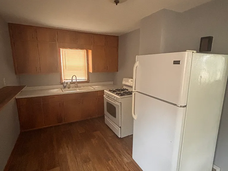 621 S Roosevelt Ave — Photo 5
