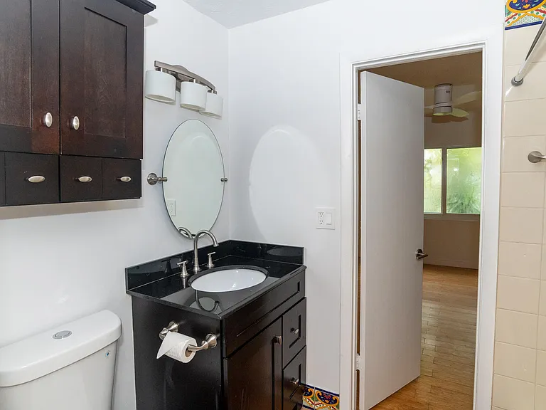 715 NE 1st St #C — Photo 11