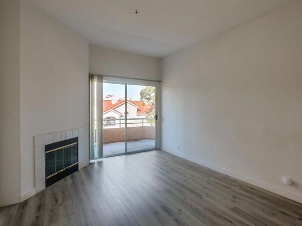 3969 Mahaila Ave Unit 403
