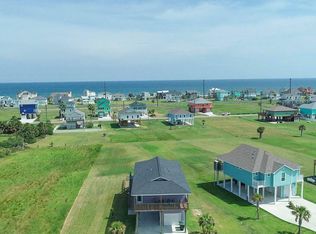 18607 Warrior Dr, Galveston, TX 77554