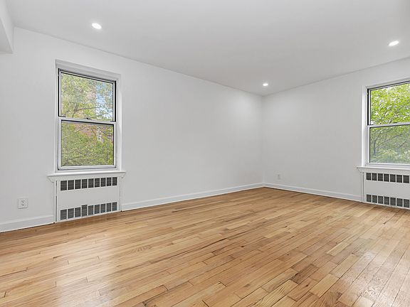 5th image of 6535 Yellowstone Blvd APT 3B