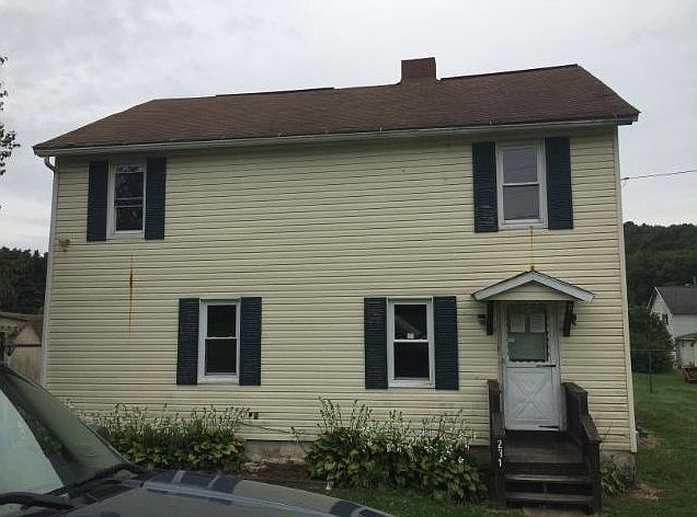 1st image of 231 2nd St